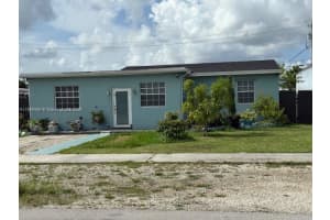 1571 Ne 11th St, Homestead