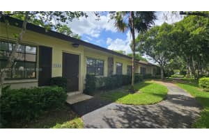 7502 Nova Dr 2, Davie