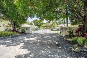 519 Sw 7th Ave 8 Fort Lauderdale, FL 33315 - MLS#A11842542