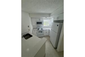 3400 N Pinewalk Dr N 911 Margate, FL 33063 - MLS#A11842545