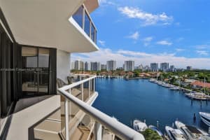 3610 Yacht Club Dr 909 Aventura, FL 33180 - MLS#A11842564