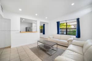8320 SW 43rd Ter, Miami, FL 33155 - MLS#A11842568