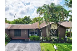 2078 SW 71st Way, Davie, FL 33317, - MLS#A11842572