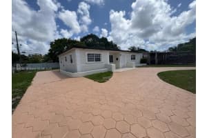1561 Nw 132nd St Miami, FL 33167 - MLS#A11842587