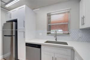 114 Lake Anne Dr 114 West Palm Beach, FL 33411 - MLS#A11842600