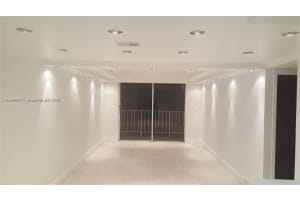 1805 Sans Souci Blvd 525, North Miami