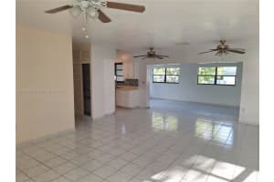 4315 SW 98th Ave, Miami, FL 33165, Sold 08/05/25