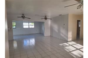 4315 SW 98th Ave, Miami, FL 33165, Sold 08/05/25