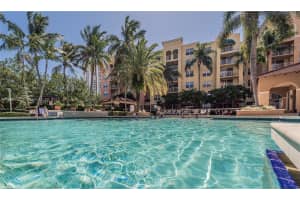 19801 E Country Club Dr 4303, Aventura