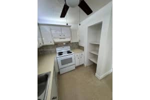 1910 W 56th St 3320, Hialeah, FL 33012 - MLS#A11842664