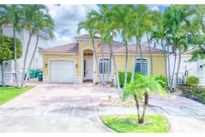 8934 Sw 206th St, Cutler Bay
