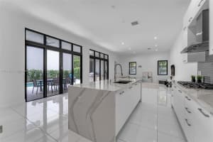 8109 Nw 48th Ter Doral, FL 33166 - MLS#A11842764