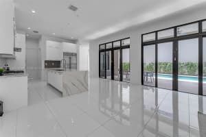 8109 Nw 48th Ter Doral, FL 33166 - MLS#A11842764