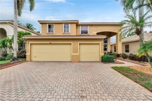 4811 Nw 55th Dr, Coconut Creek