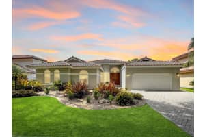 10621 Paris St, Cooper City