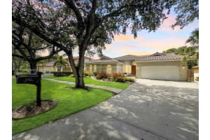 10621 Paris St, Cooper City, FL 33026 - MLS#A11842779