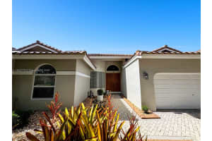 10621 Paris St, Cooper City, FL 33026 - MLS#A11842779