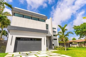 21320 Ne 26th Ave, Miami