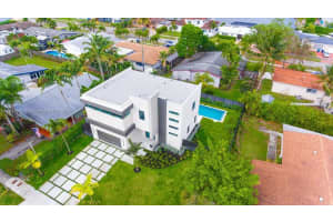 21320 Ne 26th Ave Miami, FL 33180 - MLS#A11842833