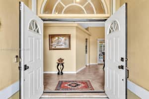 104 Oxford Ct, Royal Palm Beach, FL 33411 - MLS#A11842848