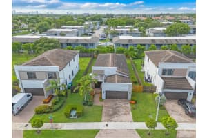 348 Ne 210th Way Miami, FL 33179 - MLS#A11842917