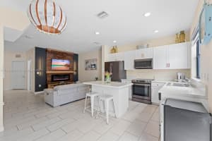 3370 W 106th Ter, Hialeah