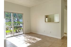 601 Cypress Lake Blvd E14, Deerfield Beach