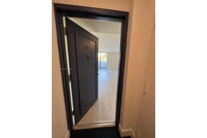 2715 Tigertail Ave 404, Miami, FL 33133 - MLS#A11842944