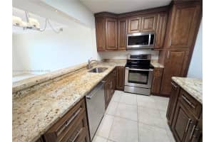 8075 Sw 107th Ave 320 Miami, FL 33173 - MLS#A11842971