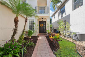 8864 Maple Hill Ct Boynton Beach, FL 33473 - MLS#A11843022