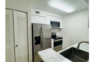 2851 N Oakland Forest Dr 110, Oakland Park, FL 33309 - MLS#A11843024