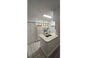 2811 N Oakland Forest Dr 303, Oakland Park, FL 33309 - MLS#A11843051
