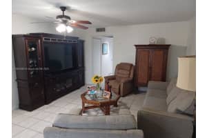 1251 Sw 134th Way 301a, Pembroke Pines