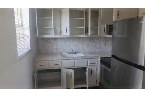 230 SW 11th Ave 20, Hallandale Beach, FL 33009 - MLS#A11843063