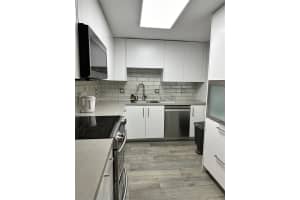 6039 Collins Ave APT 623, Miami Beach, FL 33140, - MLS#A11843096