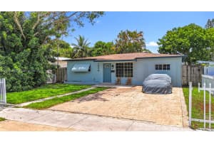 2334 Pierce St Hollywood, FL 33020 - MLS#A11843140