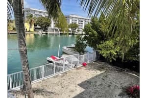 1225 Marseille Dr 18 Miami Beach, FL 33141 - MLS#A11843175