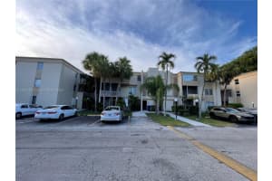 9175 Sw 77th Ave 304, Miami