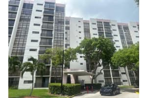 17021 N Bay Rd 904, Sunny Isles Beach