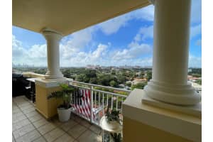 215 Sw 42nd Ave Ph08 Miami, FL 33134 - MLS#A11843240