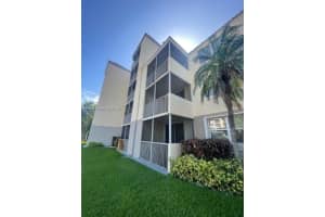 8235 Lake Dr 307, Doral, FL 33166 - MLS#A11843246