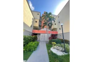 8235 Lake Dr 307, Doral, FL 33166 - MLS#A11843246