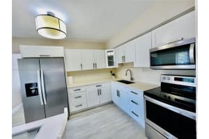 1002 S 27th Ave 0, Hollywood, FL 33020 - MLS#A11843279