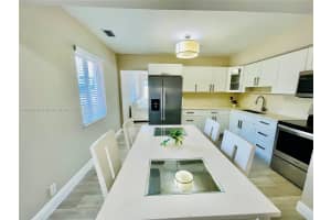 1002 S 27th Ave 0, Hollywood, FL 33020 - MLS#A11843279