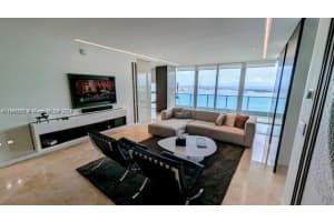 1331 Brickell Bay Dr 4303, Miami