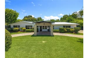 7420 SW 140th Ter, Palmetto Bay, FL 33158 Sold 09/04/25