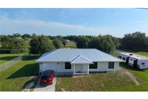 369 N Horse Club ave, Clewiston, FL 33440 - MLS#A11843333