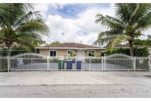 2970 Nw 51st St, Miami