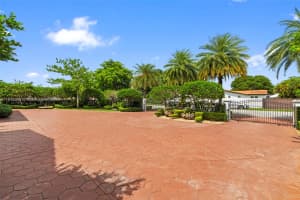 185 Sw 130th Ave Miami, FL 33184 - MLS#A11843366
