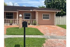 9433 SW 17th St, Miami, FL 33165 - MLS#A11843446